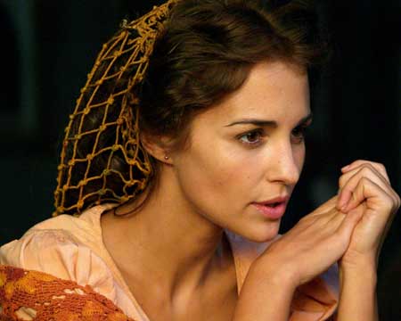 Paula Echevarría Sangre de mayo