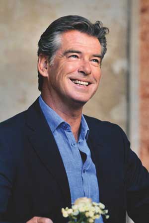 Pierce Brosnan Amor es todo lo que necesitas
