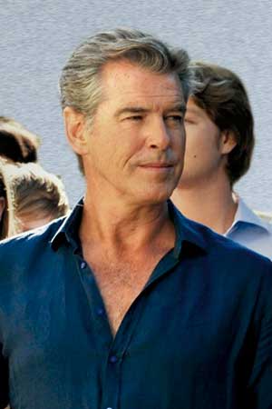 Pierce Brosnan Amor es todo lo que necesitas