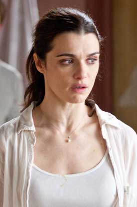 Rachel Weisz Detrás de las paredes
