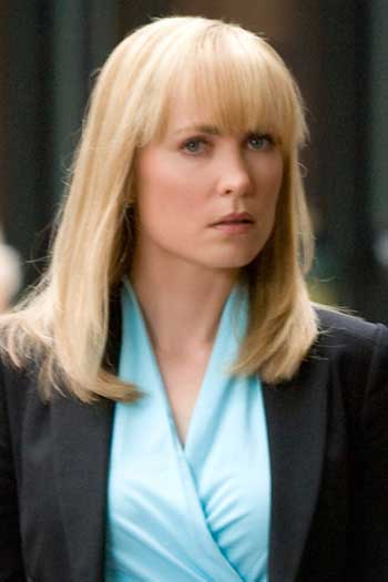 Radha Mitchell Los sustitutos