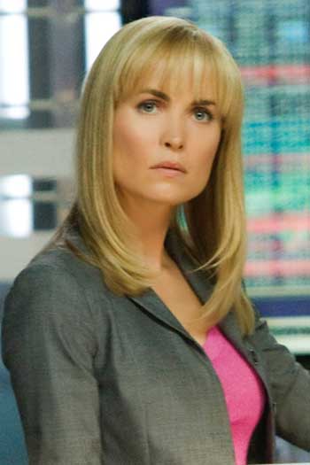 Radha Mitchell Los sustitutos