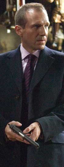 Ralph Fiennes Escondidos en Brujas