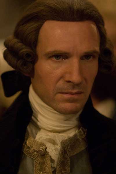 Ralph Fiennes La duquesa