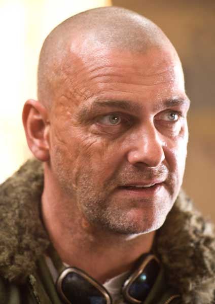Ray Stevenson El libro de Eli