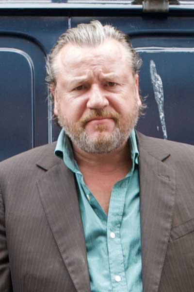 Ray Winstone 44 inch chest