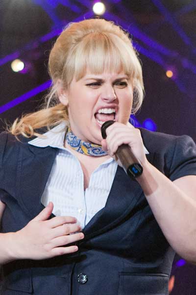 Rebel Wilson Dando la nota