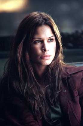 Rhona Mitra Sin aliento