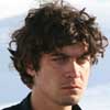Riccardo Scamarcio Edén al Oeste