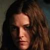 Riley Keough Llega de noche