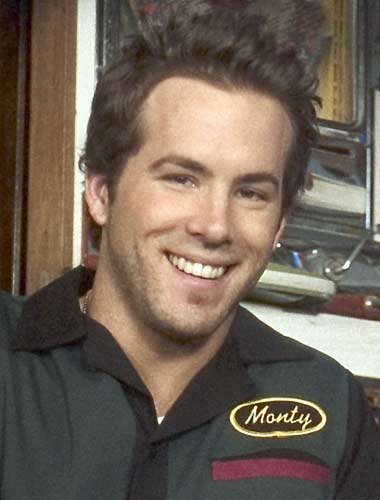 Ryan Reynolds ¡Marchando!