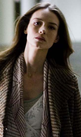 Saffron Burrows En algún lugar de la memoria