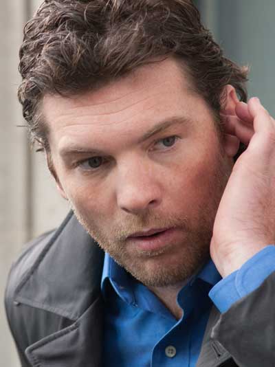 Sam Worthington Al borde del abismo