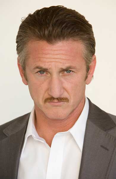 Sean Penn Algo pasa en Hollywood