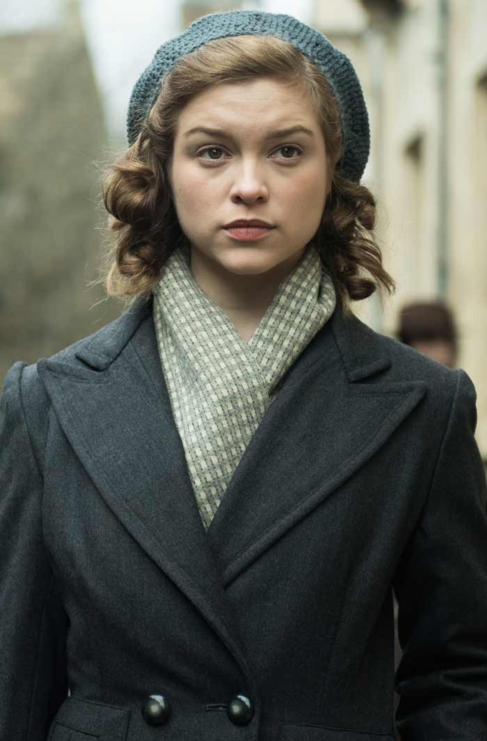 Sophie Cookson La espía roja