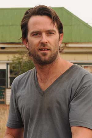 Sullivan Stapleton Animal Kingdom