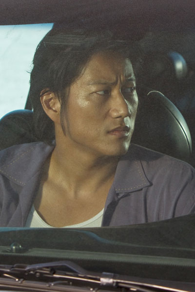 Sung Kang Una bala en la cabeza