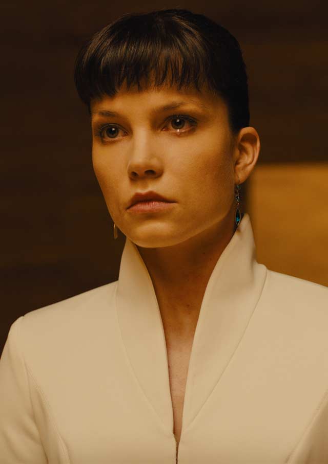 Sylvia Hoeks Blade Runner 2049