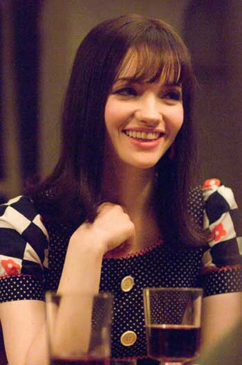 Talulah Riley Radio encubierta