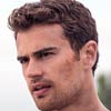 Theo James La serie divergente: Leal