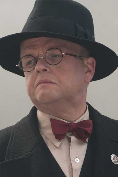 Toby Jones Capitán América: El primer vengador