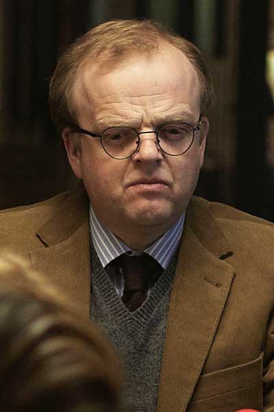 Toby Jones Luces rojas