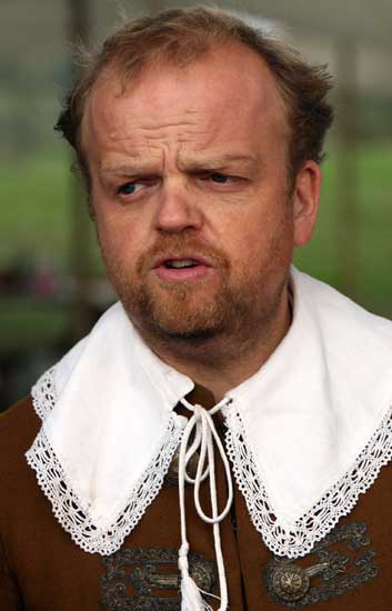 Toby Jones La ronda de noche