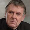 Tom Wilkinson El Exorcismo de Emily Rose