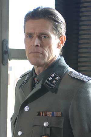 Willem Dafoe Adam resucitado