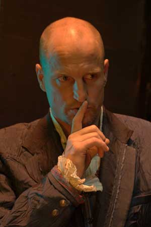 Woody Harrelson Bunraku