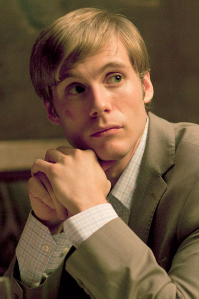 Zachary Booth Keep the lights on