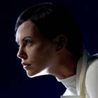 Charlize Theron y Jason Bateman en Tonight, he comes