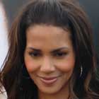 Halle Berry estrena su estrella en el Paseo de la Fama