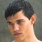 Taylor Lautner en "Stretch Armstrong"