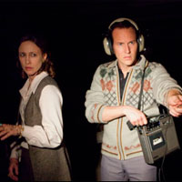 "Expediente Warren" lidera el boxoffice USA