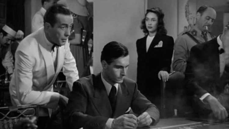 Escena de la ruleta en la película 'Casablanca' con Humphrey Bogart