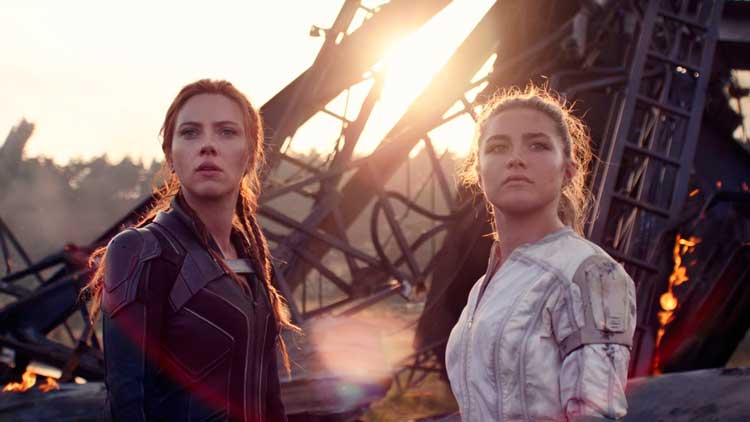 Scarlett Johansson y Florence Pugh en 'Viuda negra'