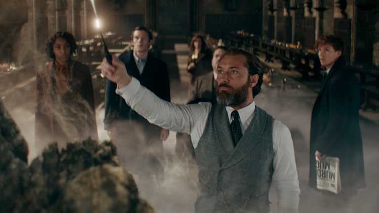 Jude Law como Albus Dumbledore en la película 'Animales fantásticos: Los secretos de Dumbledore'