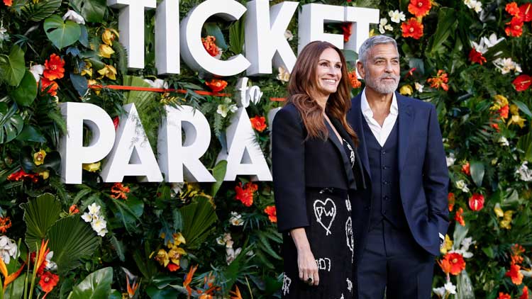 Julia Roberts y George Clooney en la premiere mundial en Londres de 'Viaje al paraíso'