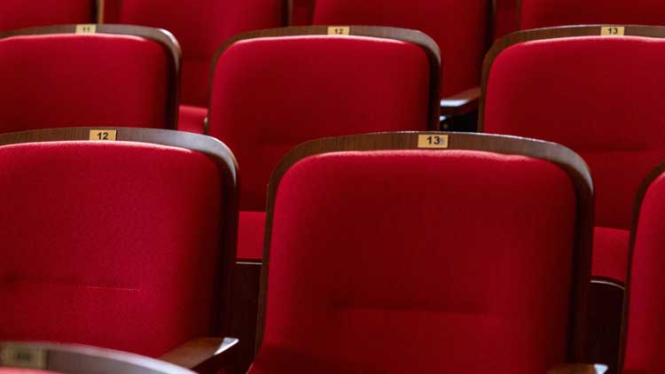 ¿Cómo organizar eventos cinematográficos en la actualidad?