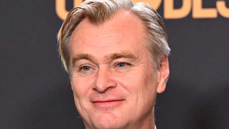 Christopher Nolan triunfador en los Globos de Oro 2024 con 'Oppenheimer'