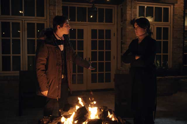 La huérfana: primer asesinato