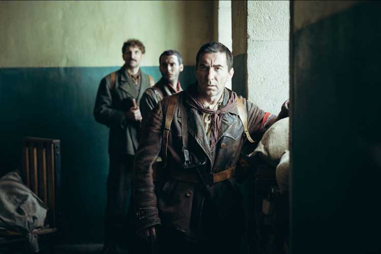 Tratamos demasiado bien a las mujeres