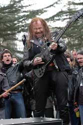 Isi & Disi, Alto voltaje