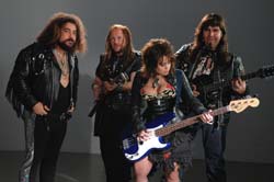 Isi & Disi, Alto voltaje