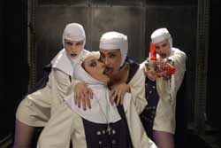 Isi & Disi, Alto voltaje