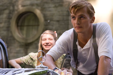 El niño con el pijama de rayas