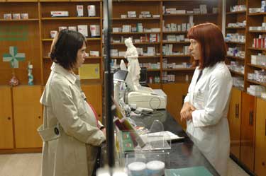 La mujer con la nariz rota