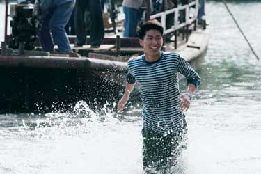 Amor bajo el espino blanco