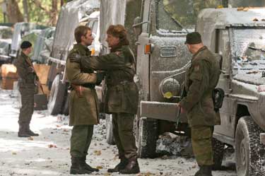 En tierra de sangre y miel